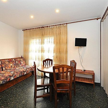 Apartamentos Ar Enjoy Flores Lloret de Mar Zewnętrze zdjęcie